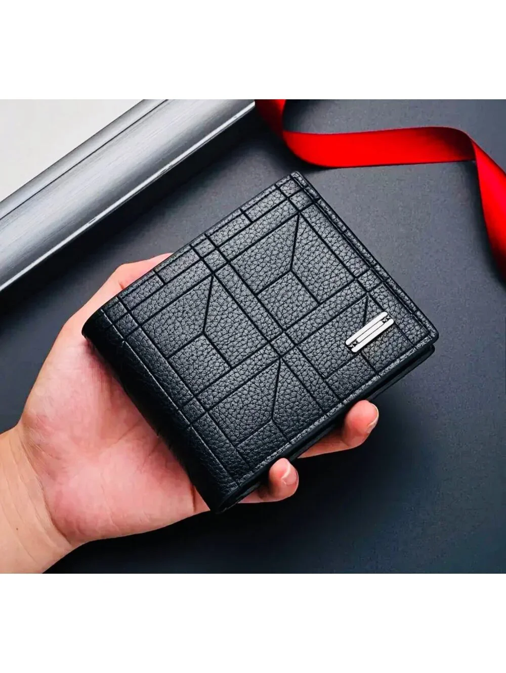 New - Sleek & Stylish Faux Leather Wallet with Multiple Card Slots